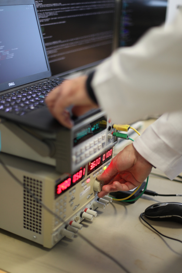 Test et validation de modules IoT avec équipements RF dans le laboratoire NEMEUS